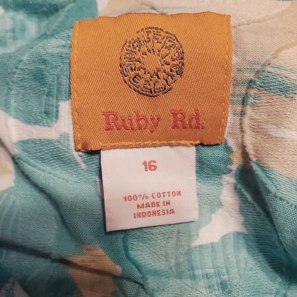 Ruby Rd. Longsleeve Button Up Blouse - Picture 3 of 3